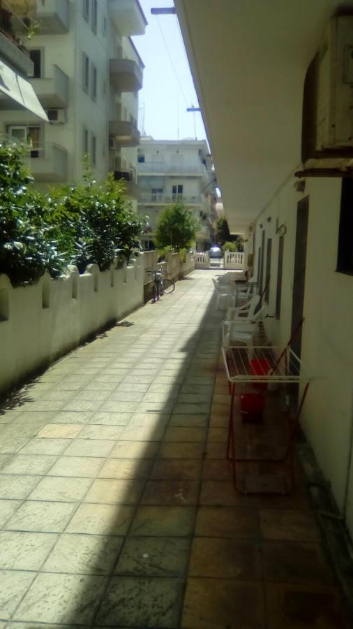 Aleksandros Apartments - Bed and Breakfast