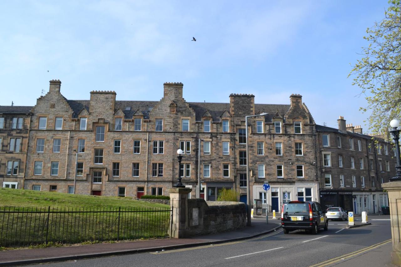 Beautiful Holyrood Park Apartment - B&B Edimburgo