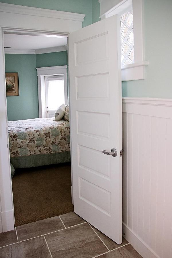 Queen Room with Balcony