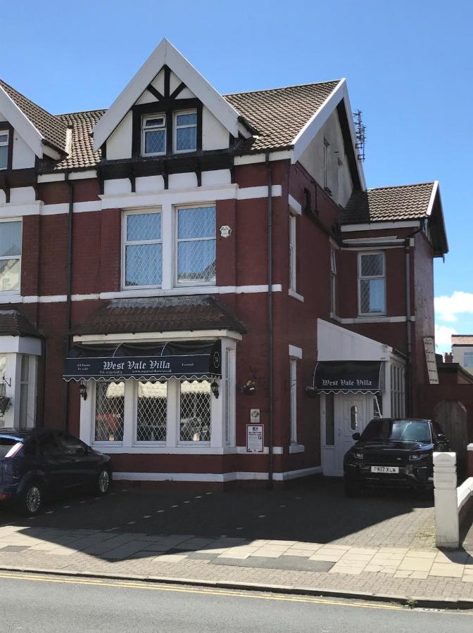 West Vale Villa - Bed and Breakfast Blackpool