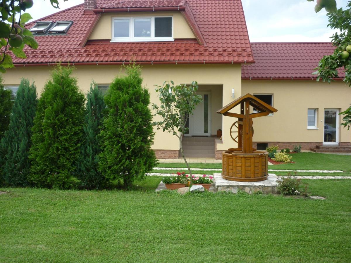 Apartmány u Galandu - Bed and Breakfast