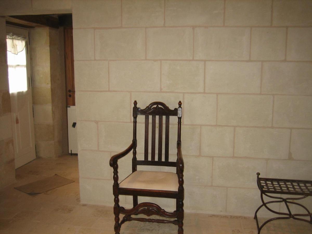 Chambre Lit Queen-Size avec Salle de Bains Privative