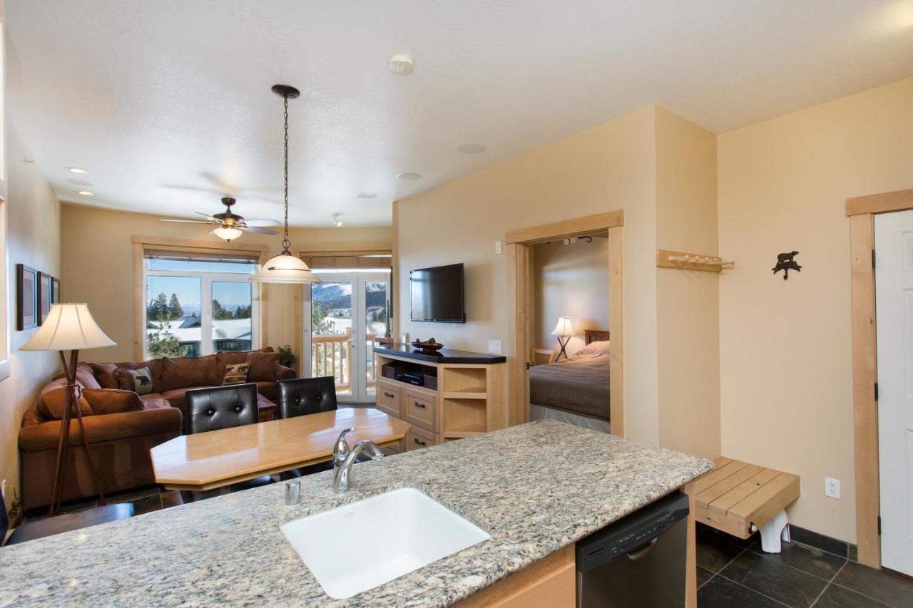 Superior King Suite with Balcony