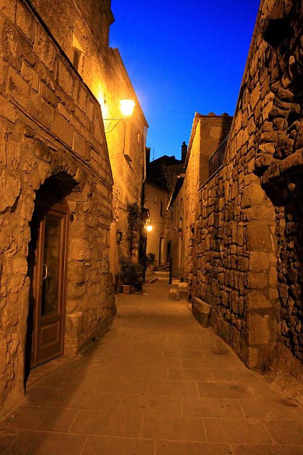 La Loggia del Capitano - Rione Capisotto - B&B Pitigliano
