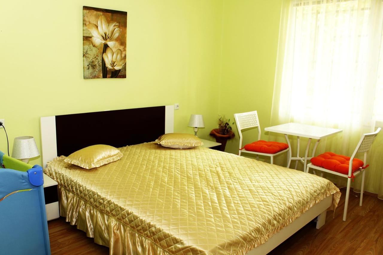 Guesthouse Planinsko Gnezdo - B&B Tazha