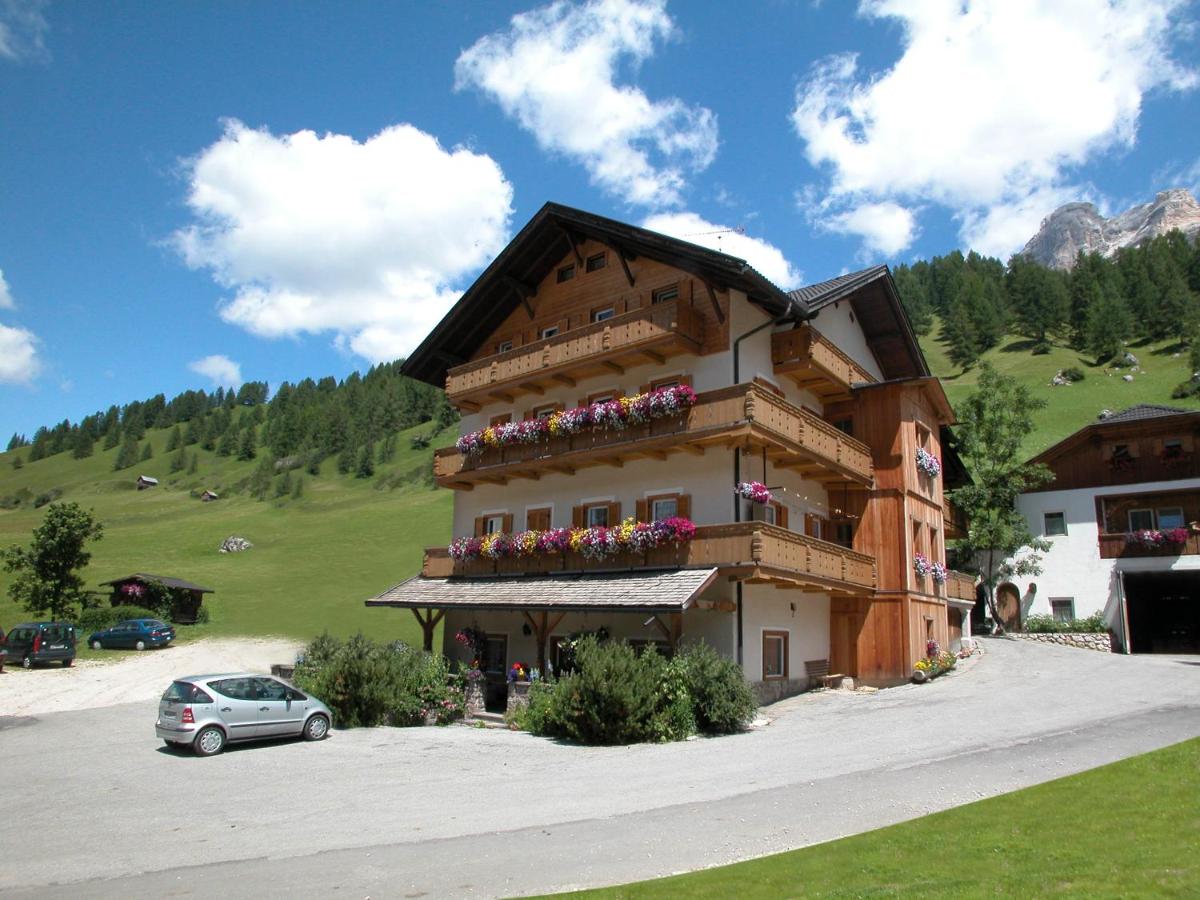 B&B San Cassiano - Pension Garni Plang - Bed and Breakfast San Cassiano