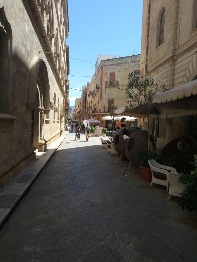 Il nido del gabbiano - Attico vista mare, 2 terrazzi nel centro storico - Chambres d'hôtes Trapani