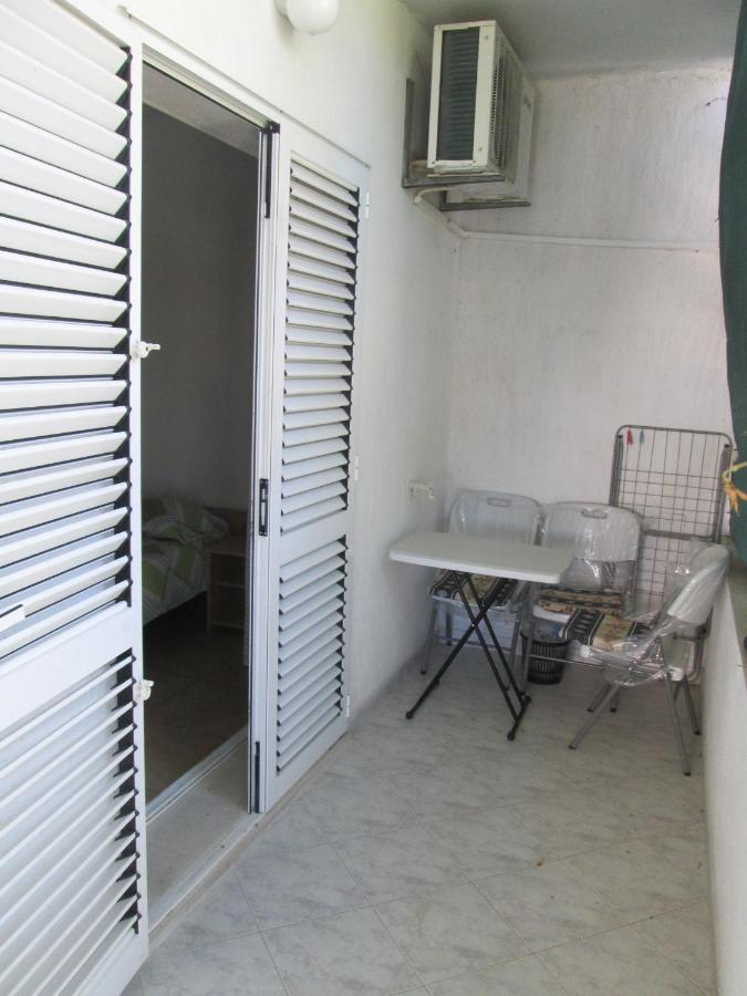 Deluxe Double Room (2 Adults + 1 Child)