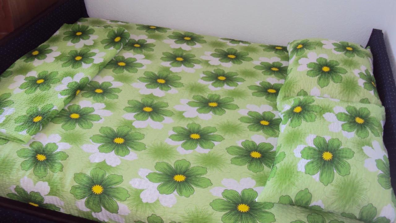 Dreibettzimmer mit Balkon