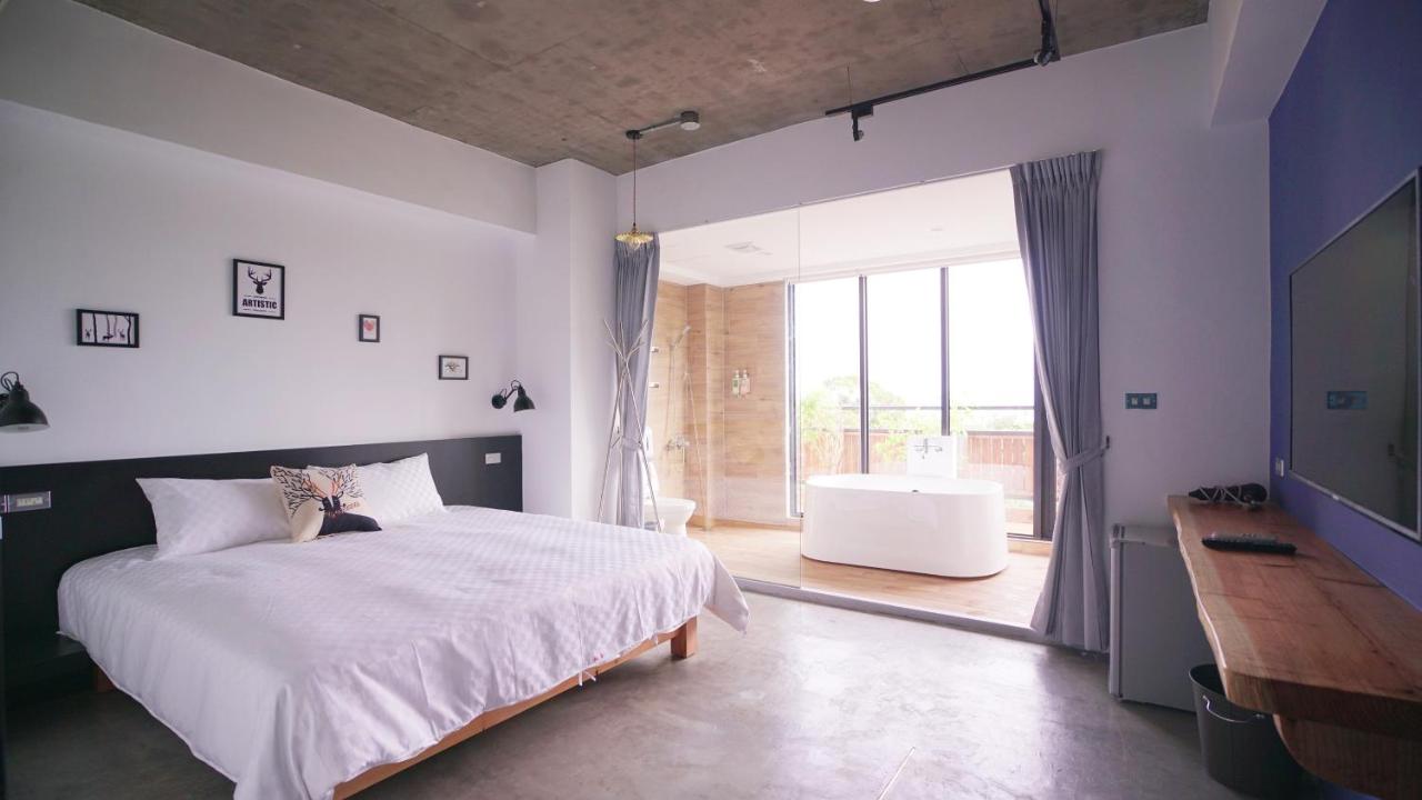 Deluxe Double Room with Balcony and Sea View