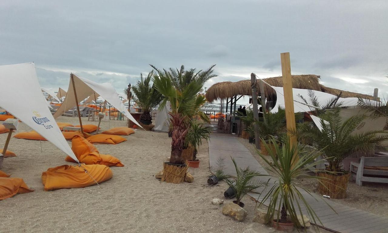 Apartament studio Summerland Mamaia - B&B Mamaia