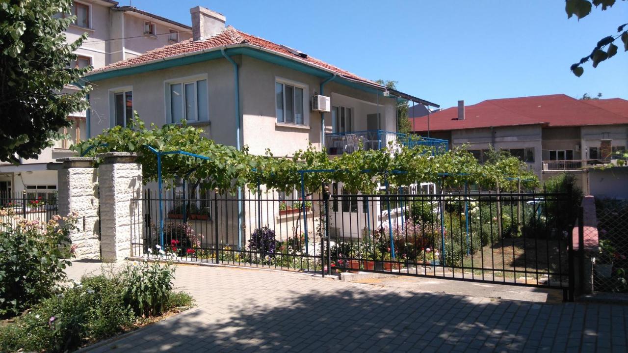 Песента на морето - Ferienwohnung
