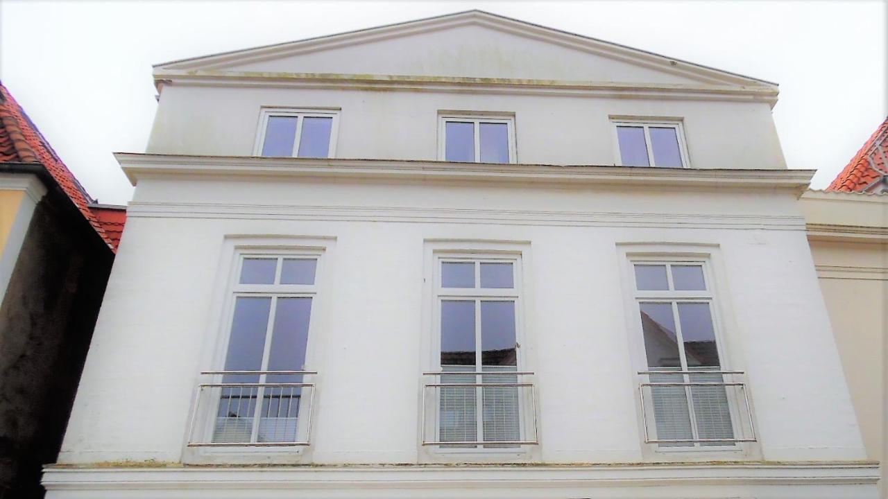 Rooming24, kleine Pension - Ferienwohnung Travemünde