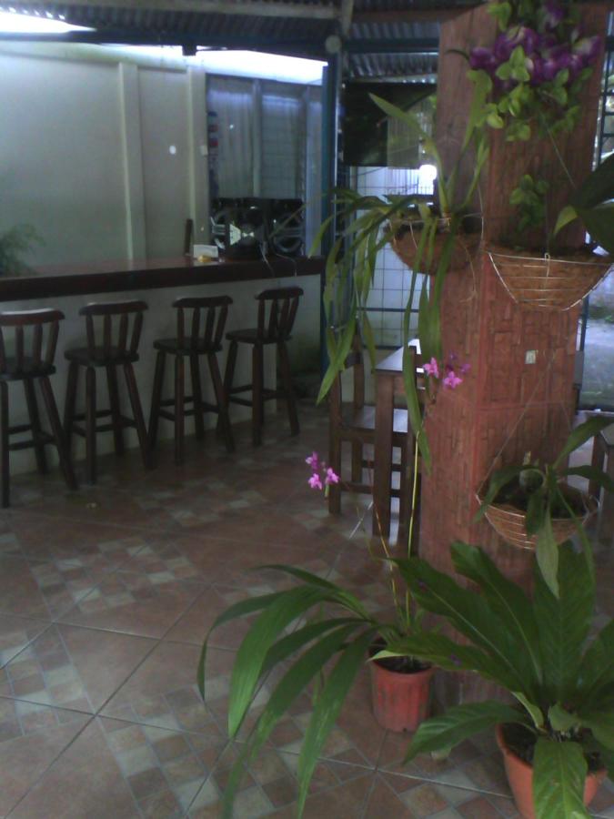 Hostal y cabinas anita-and rafting tour! - Chambres d’hôtes Siquirres
