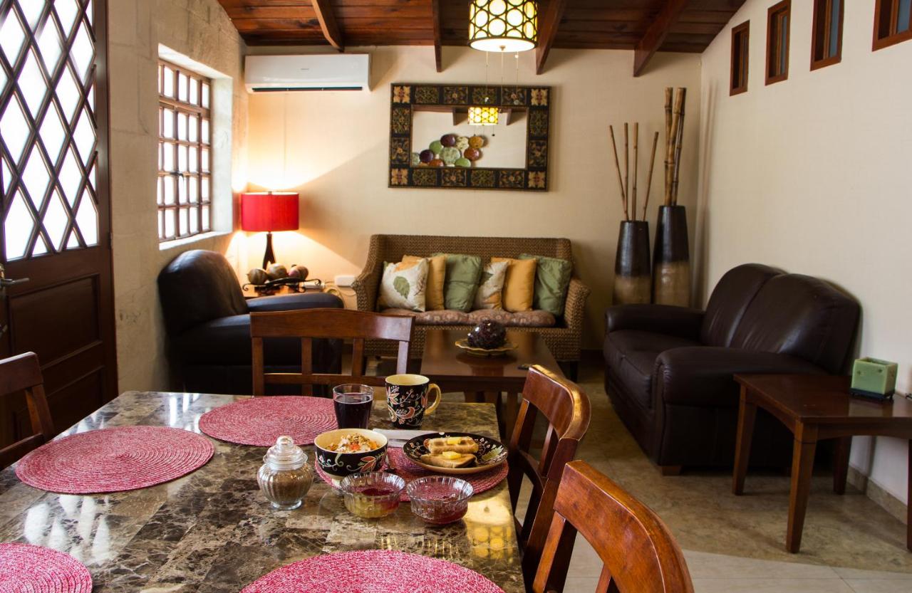 Habitación Doble con baño privado