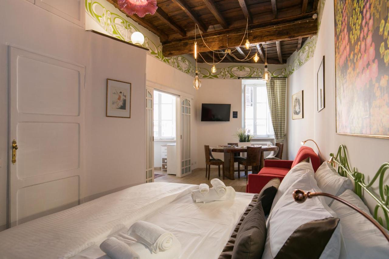 Presidential Apartment with City View