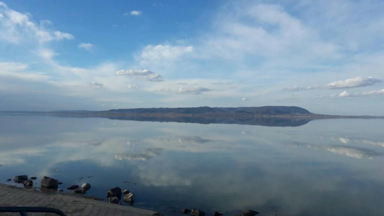 Sára Vendégház - B&B Balatonkeresztúr