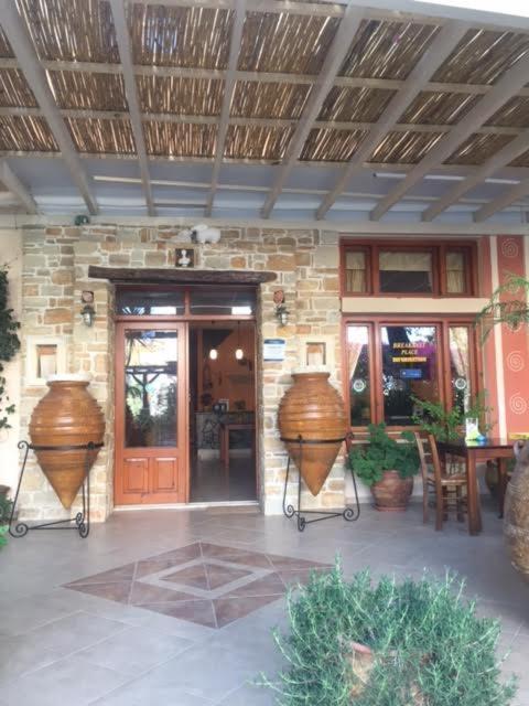 Pension Aretoussa - B&B Pitsídia