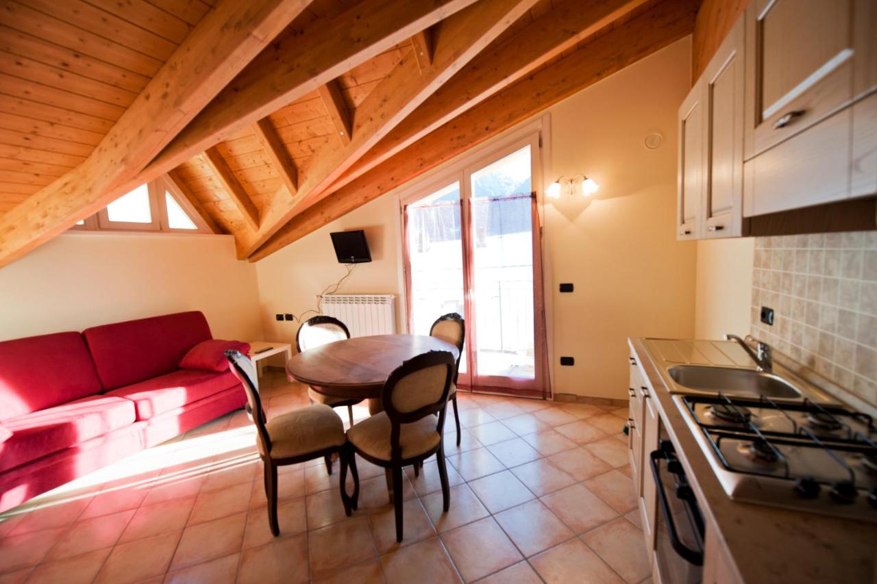 B&B Vezza d'Oglio - Residence La Corte - Bed and Breakfast Vezza d'Oglio