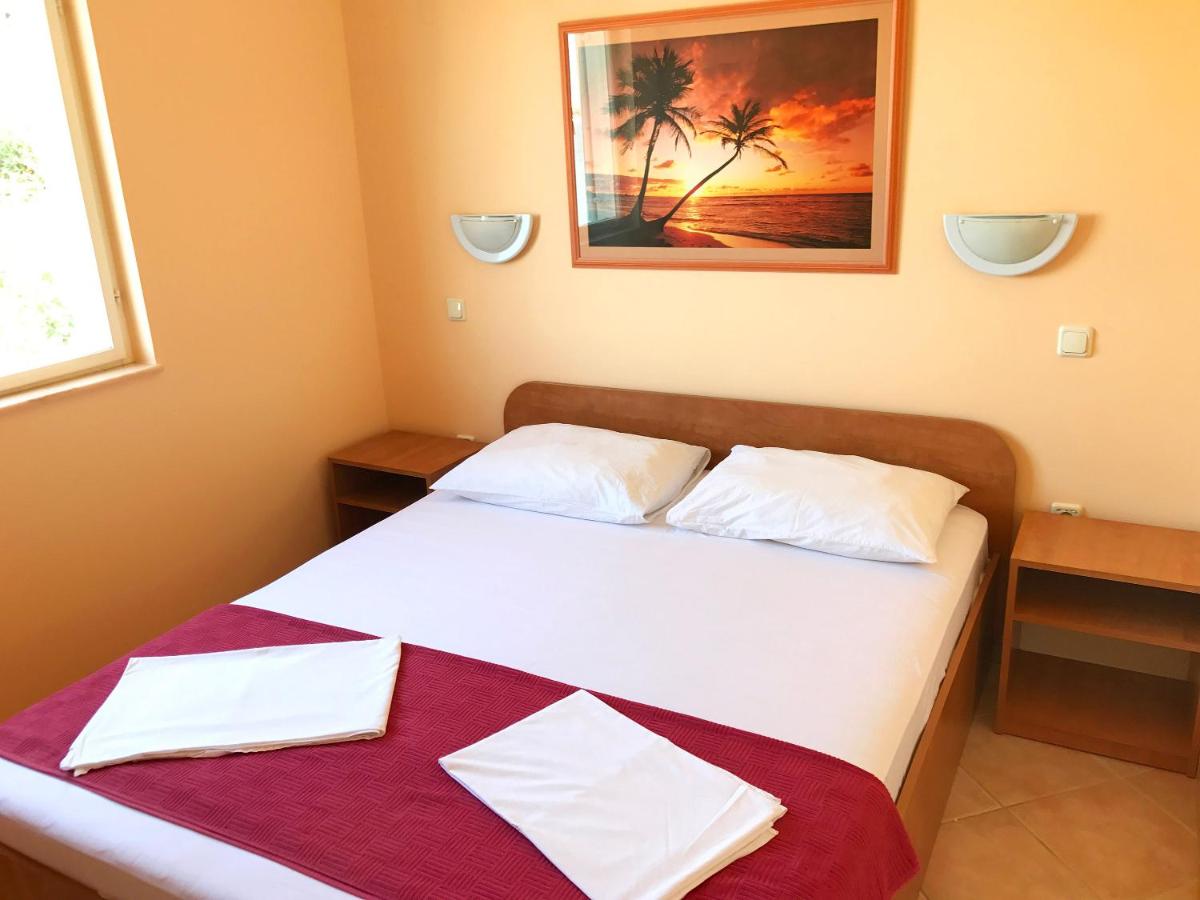 Appartamento con 2 Camere da Letto e Vista Mare