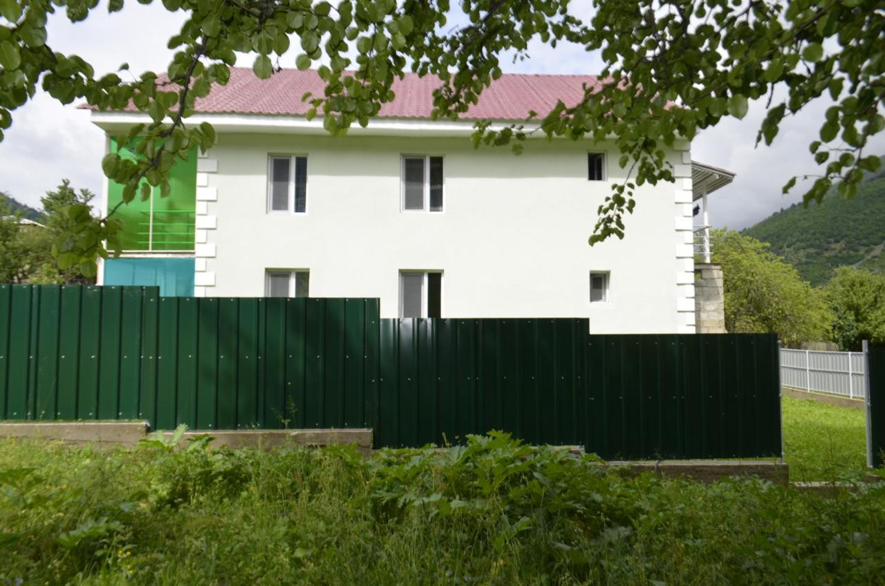 Guest House Gogia - Ferienwohnung Zhabeshi