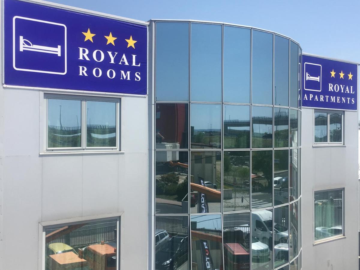Royal Apartments & Rooms