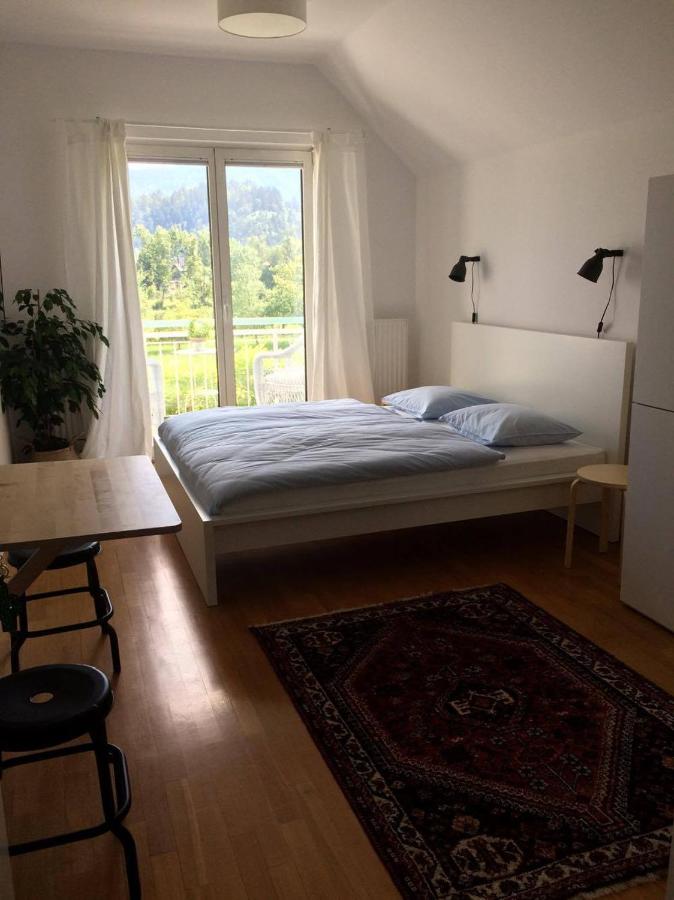 Doppelzimmer mit Balkon