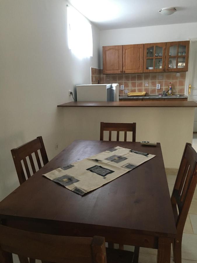 Apartment mit Poolblick