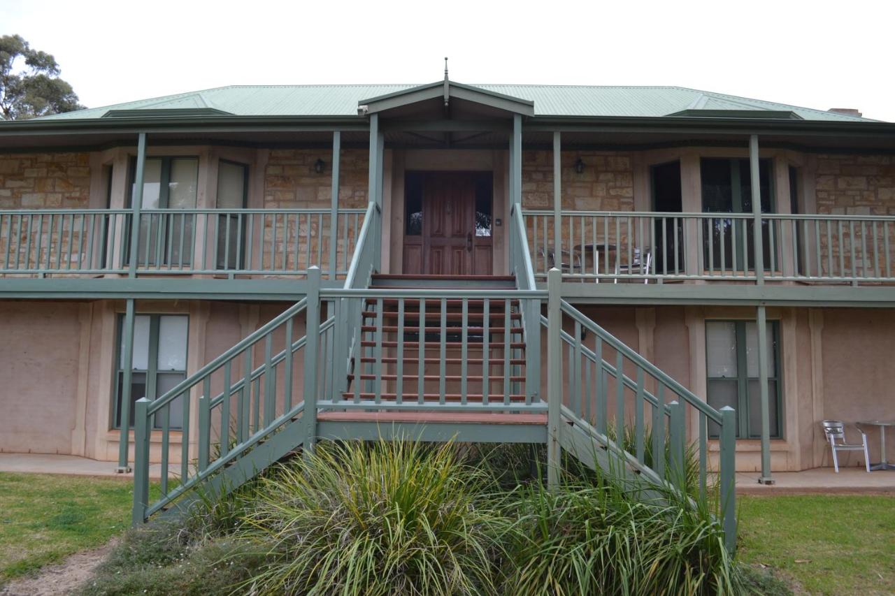 Lindsay House Homestead