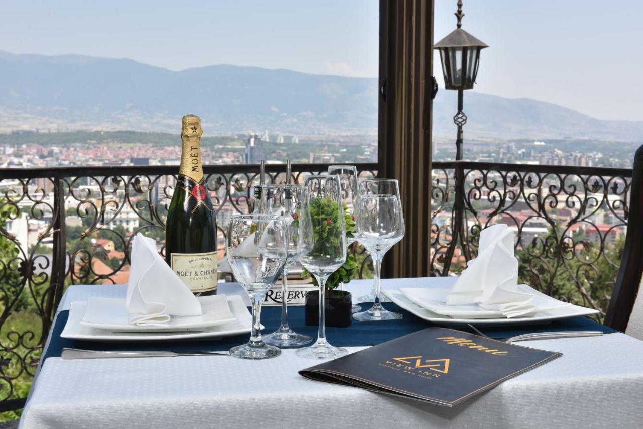 Economy Doppelzimmer mit Balkon und Stadtblick