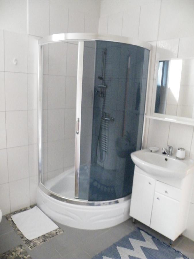 Comfort Triple Room with Shower