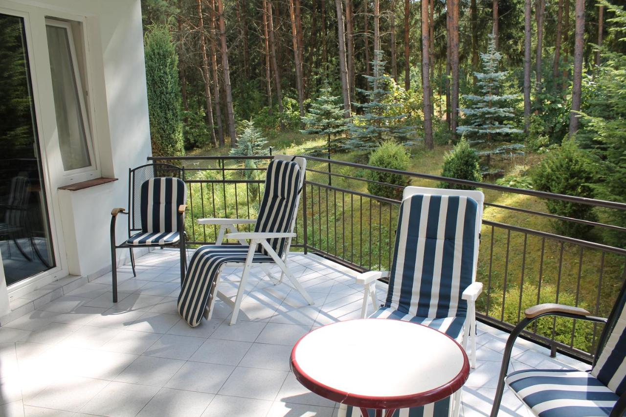 Zweibettzimmer mit Balkon