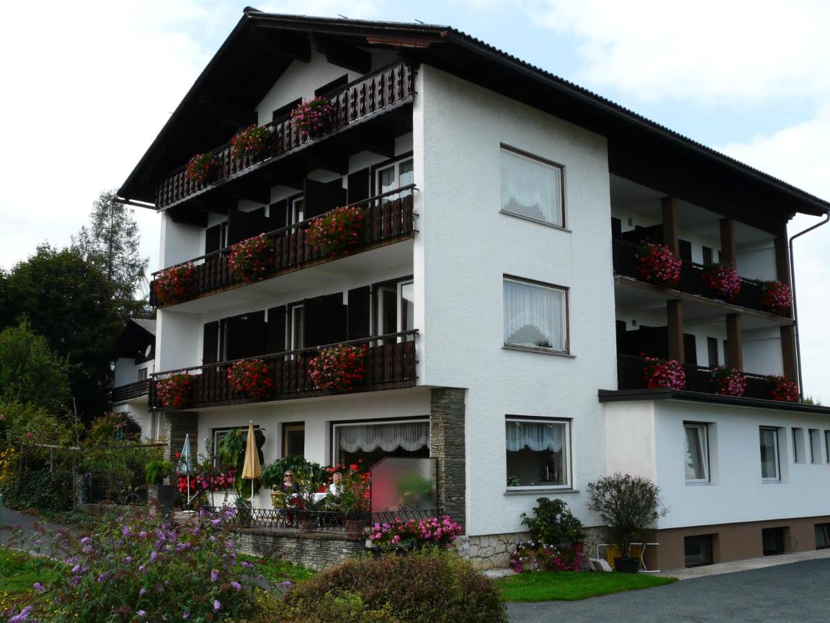Gästehaus Karawankenblick - B&B Drobollach am Faakersee