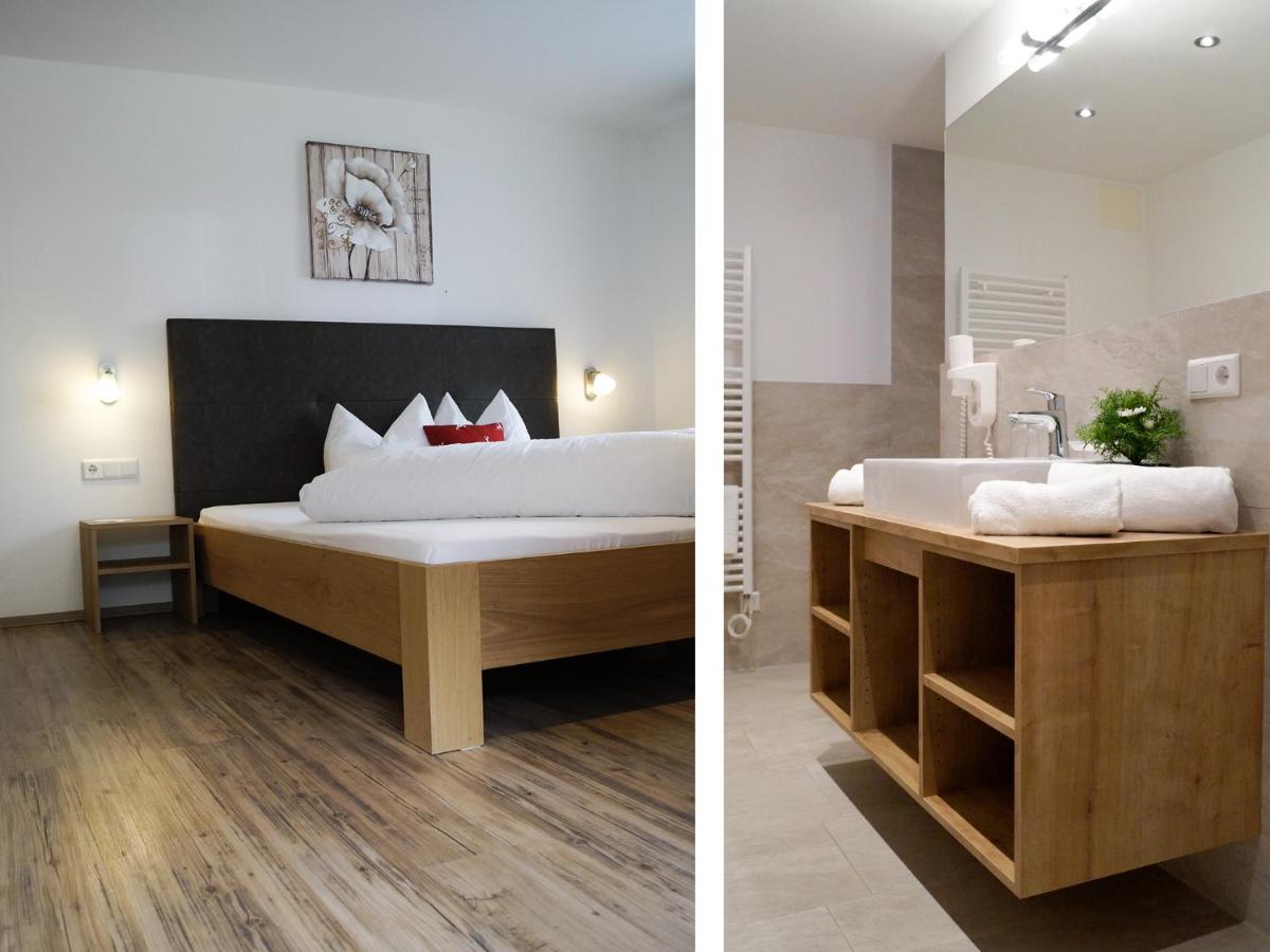Doppelzimmer mit Balkon