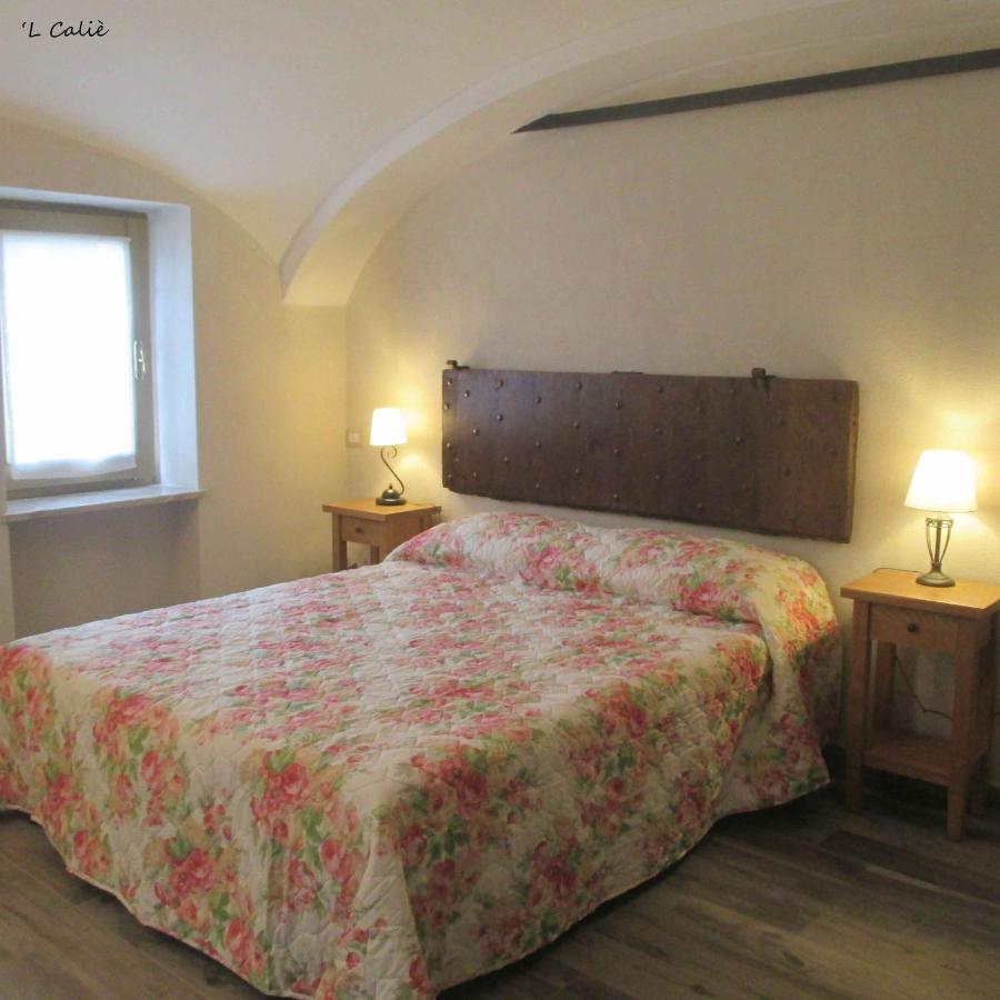 Double or Twin Room with Private Bathroom