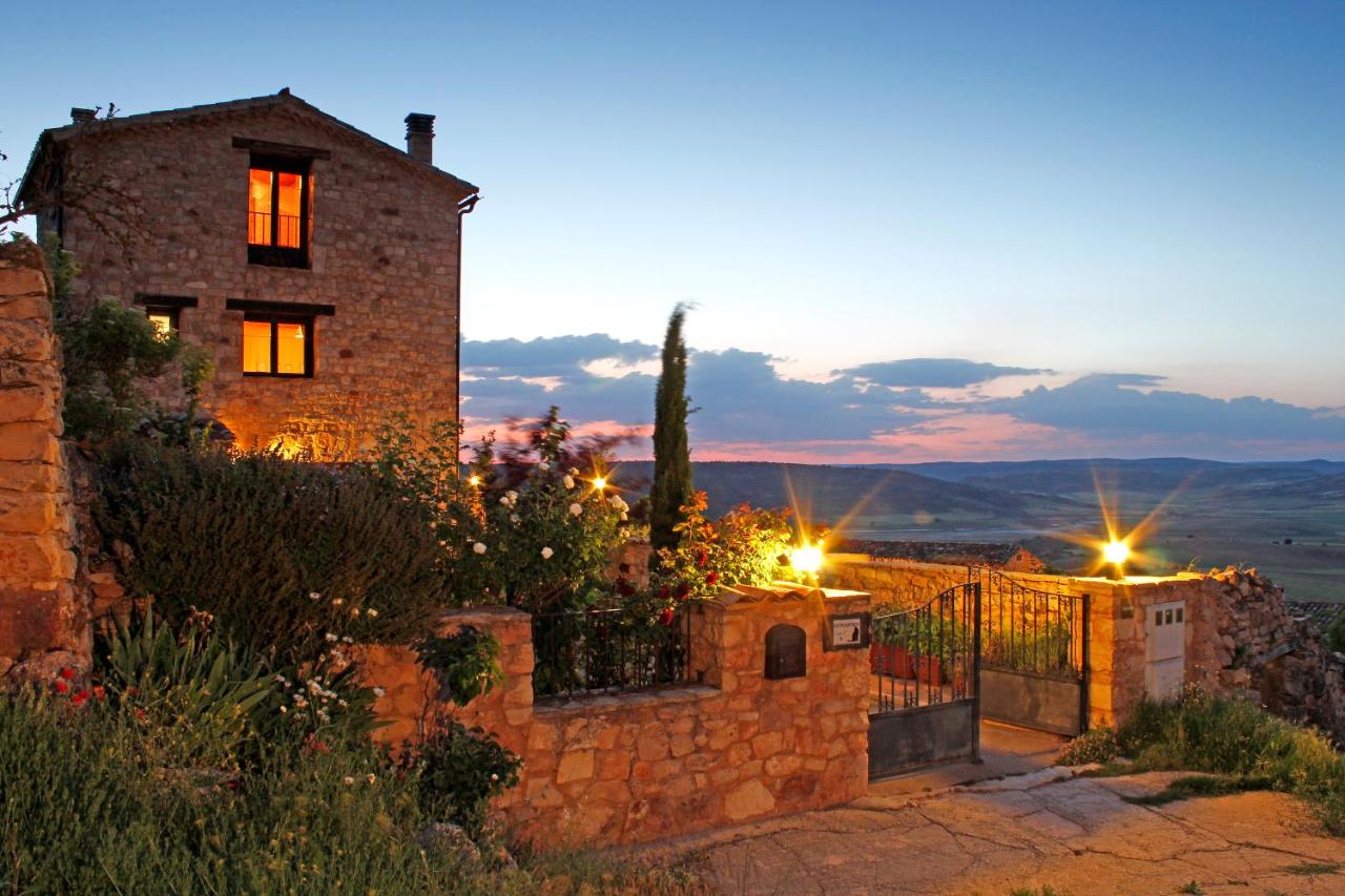 Casa Rural Las Tainas de Carabias - B&B Carabias