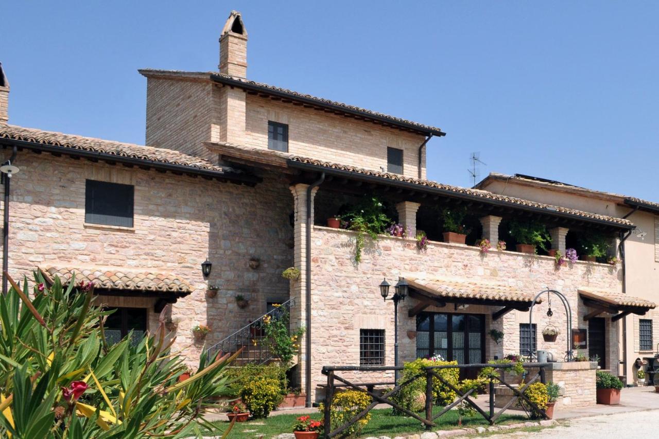 B&B Spello - Terre Del Cantico Country House - Bed and Breakfast Spello