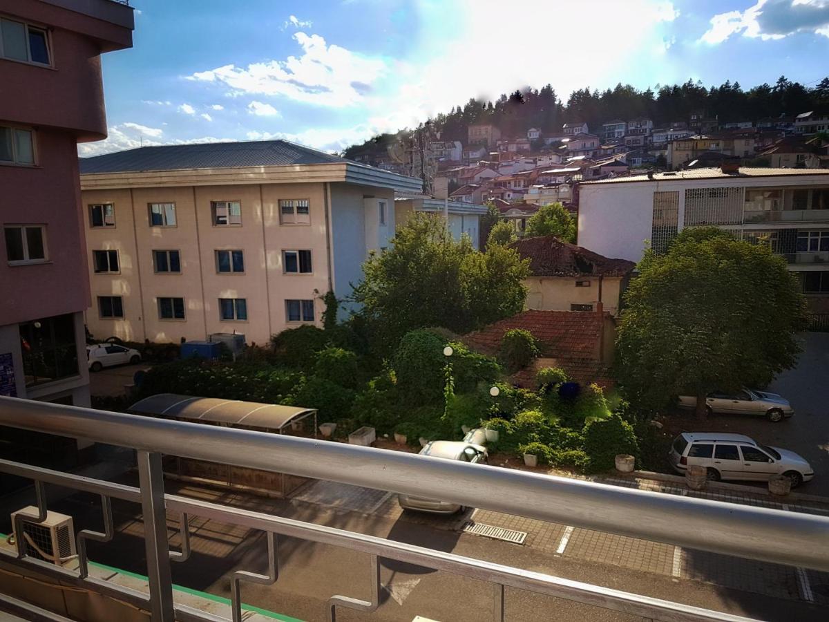 Mira Apartment - B&B Ocrida