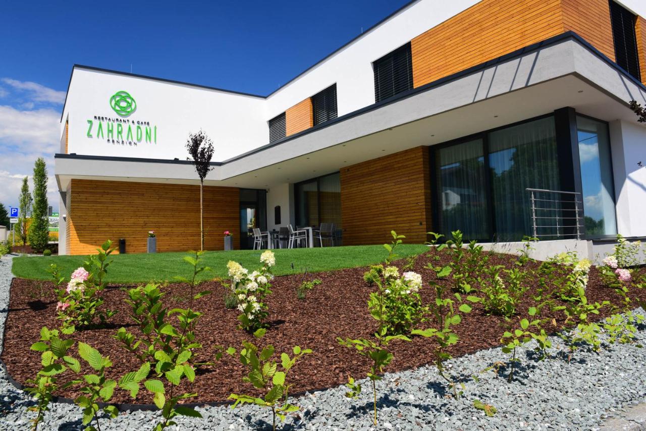 Penzion Zahradní - B&B Česká Skalice