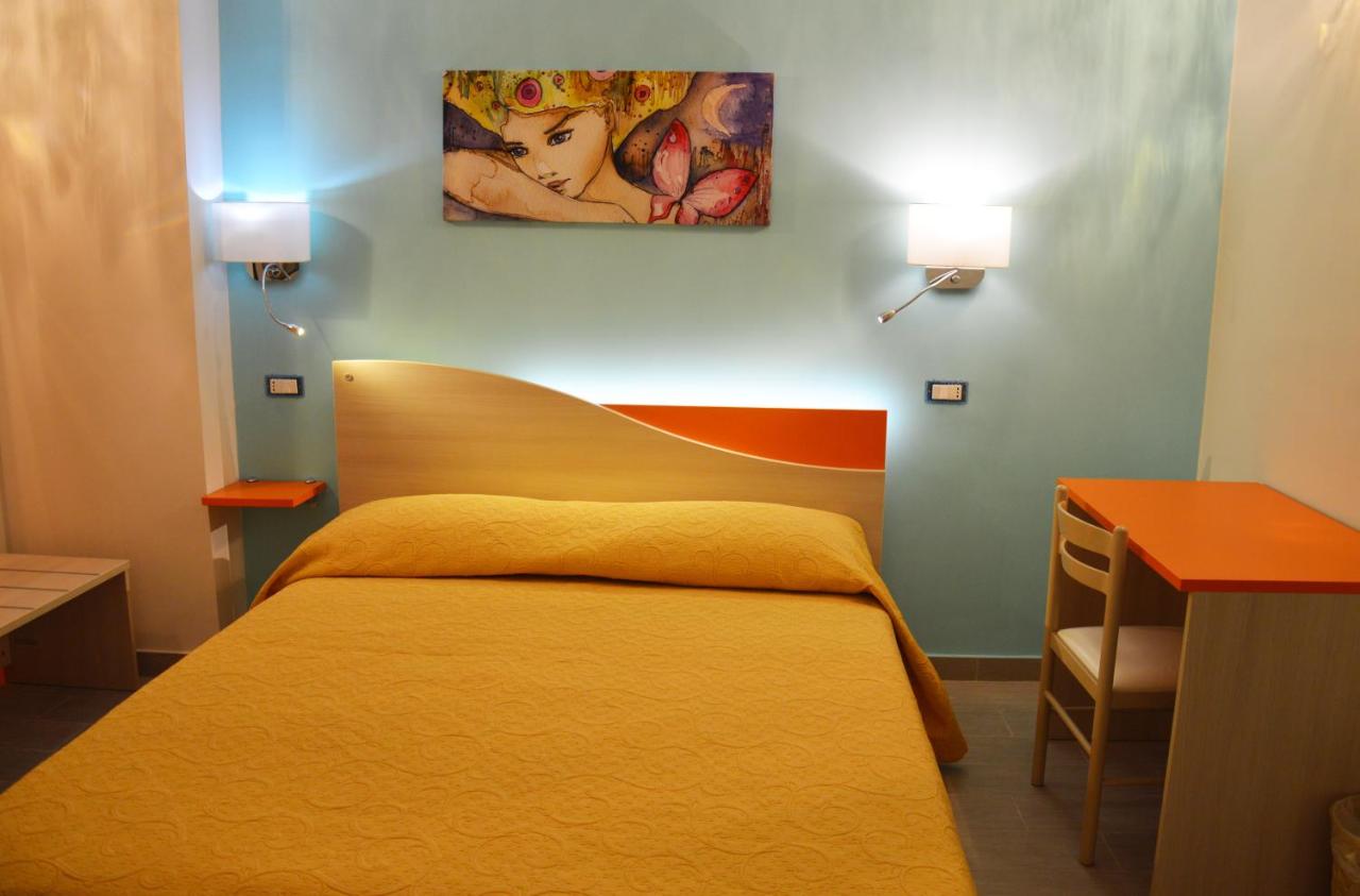 B&B Crotone - Good Night Moon B&B - Bed and Breakfast Crotone