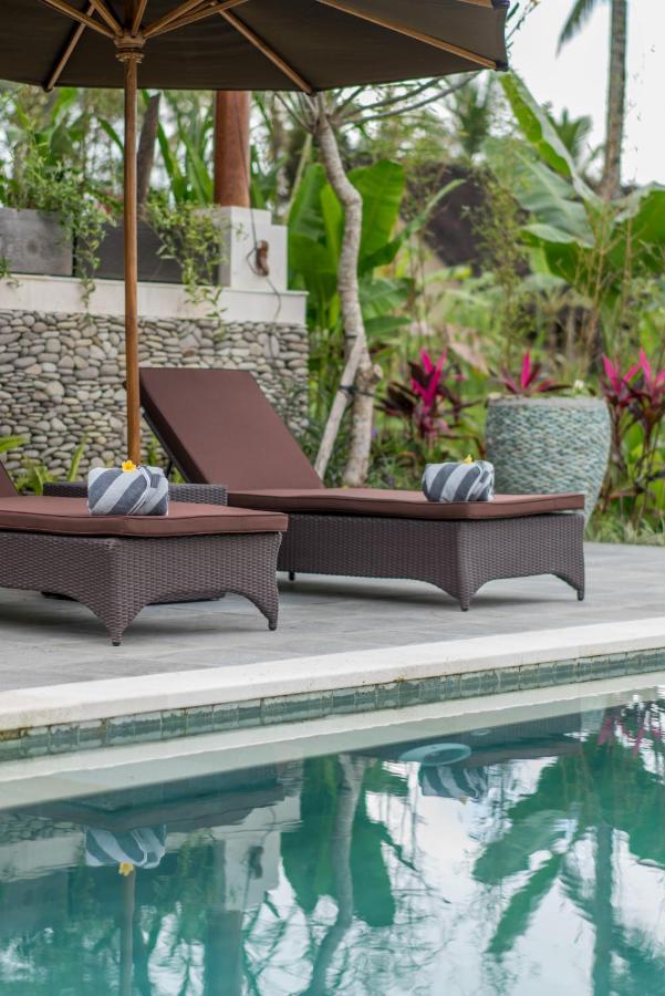 Tunjung Putih Villa - B&B