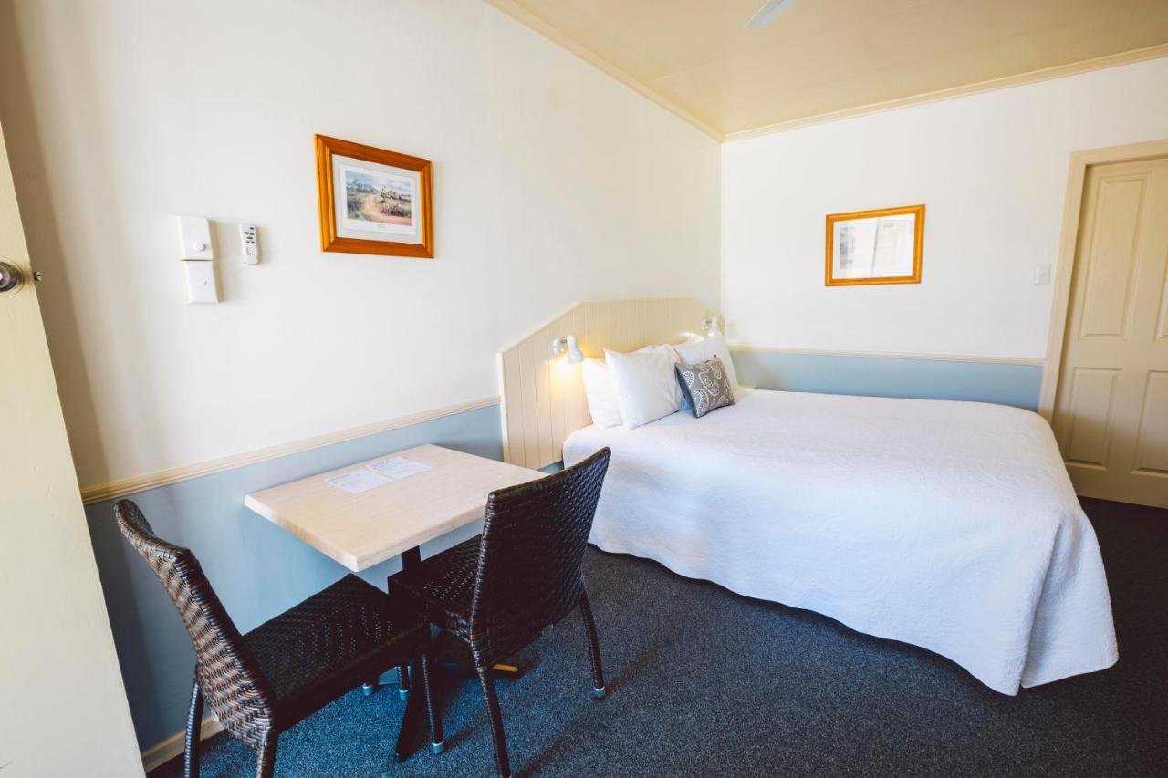 Kamer met Queensize Bed