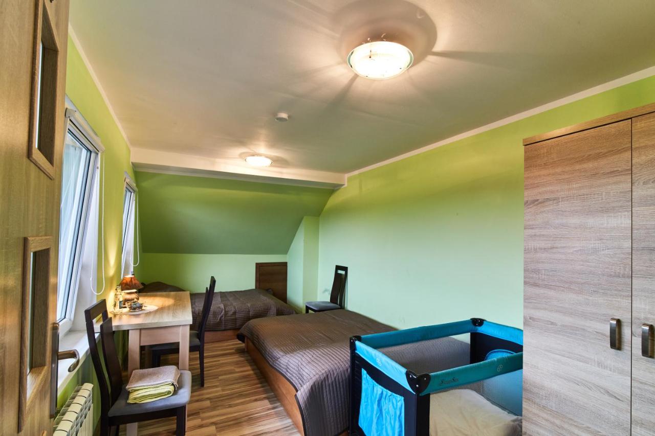 Vierbettzimmer mit Gemeinschaftsbad