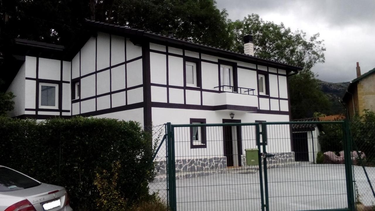 Lavin Etxea - Ferienwohnung
