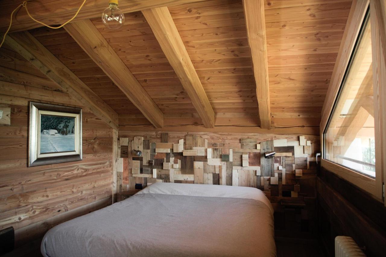 Suite with Mountain View