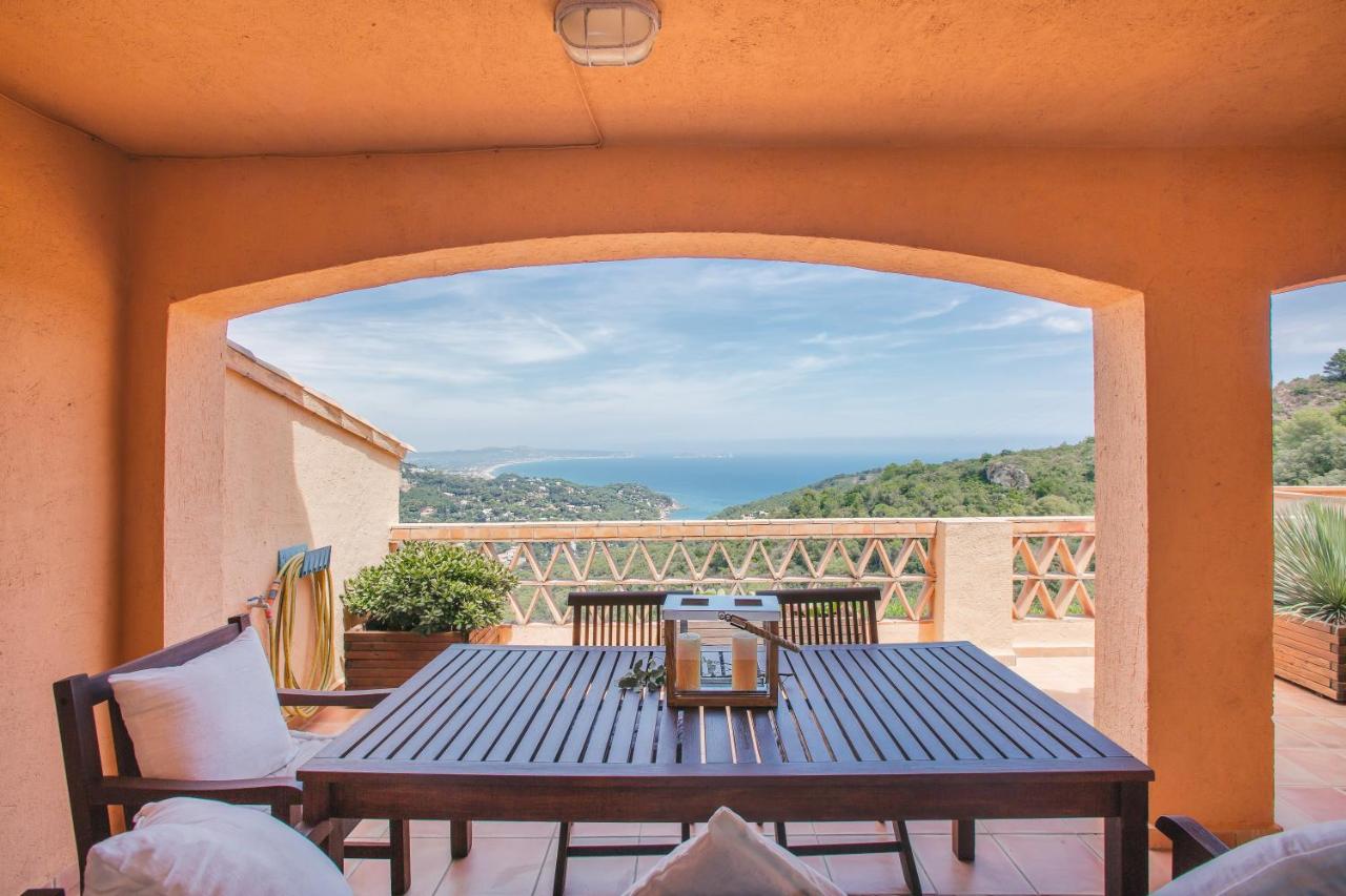 Flateli Begur - Bed and Breakfast