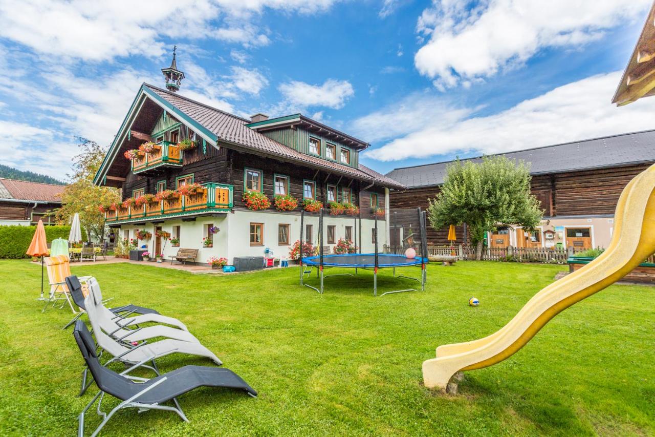 B&B Flachau - Bauernhof Vorderklinglhub &Landhaus Olga - Bed and Breakfast Flachau