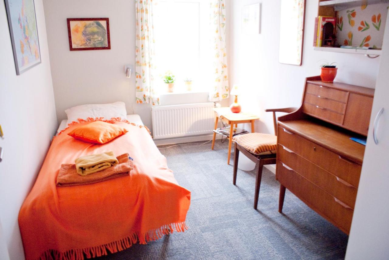 Single Room with Shared Bathroom
