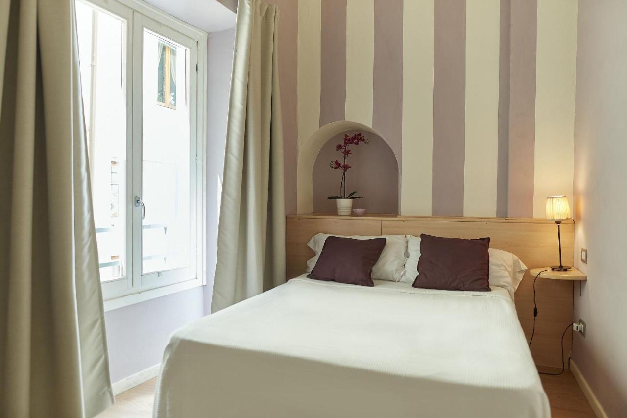 Double Room with Private External Bathroom