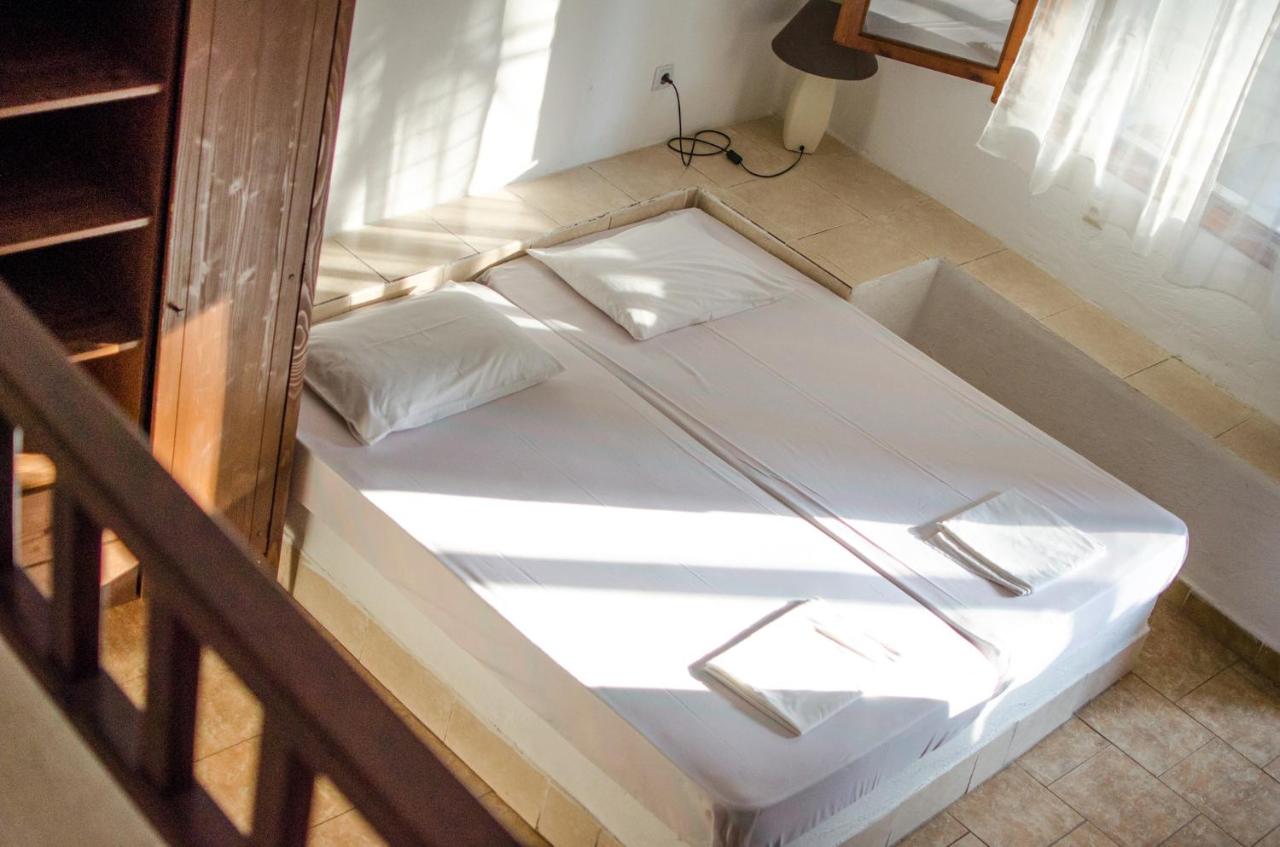 Estudio Cuádruple con vistas al jardín (2-4 personas) - Planta baja